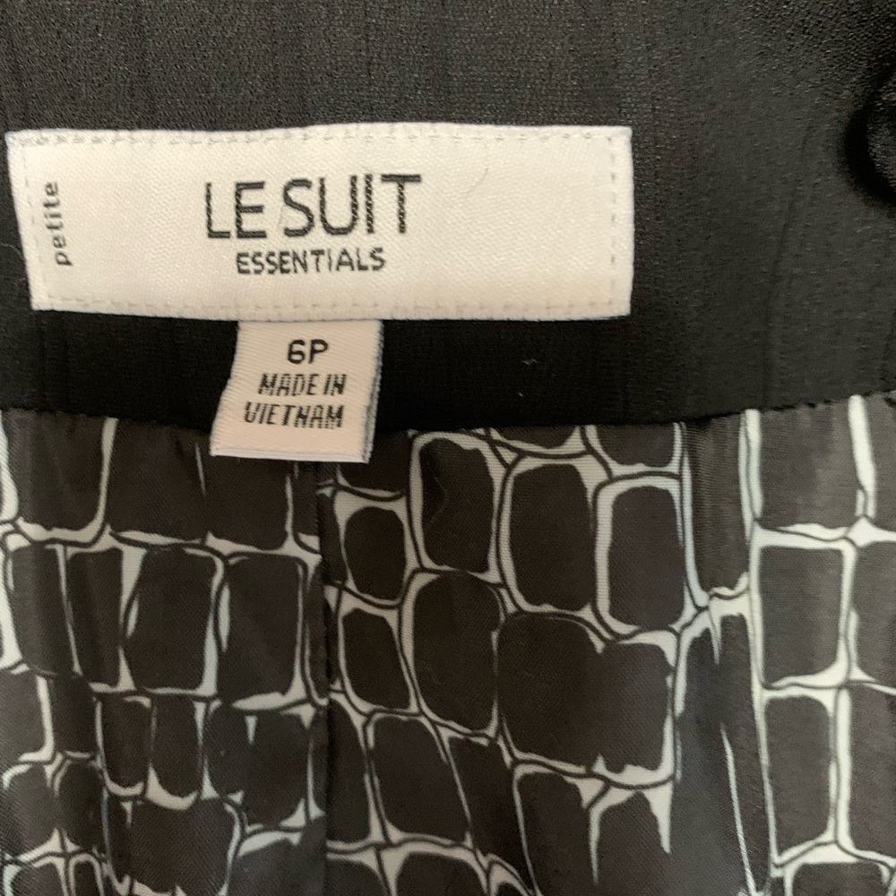 Le Suit Essentials Women's Black Blazer